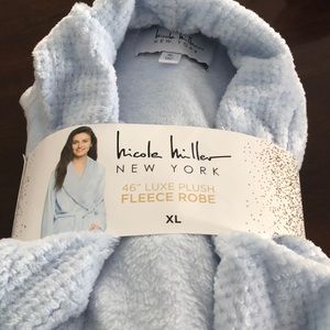 NWT Nicole Miller Robe XL